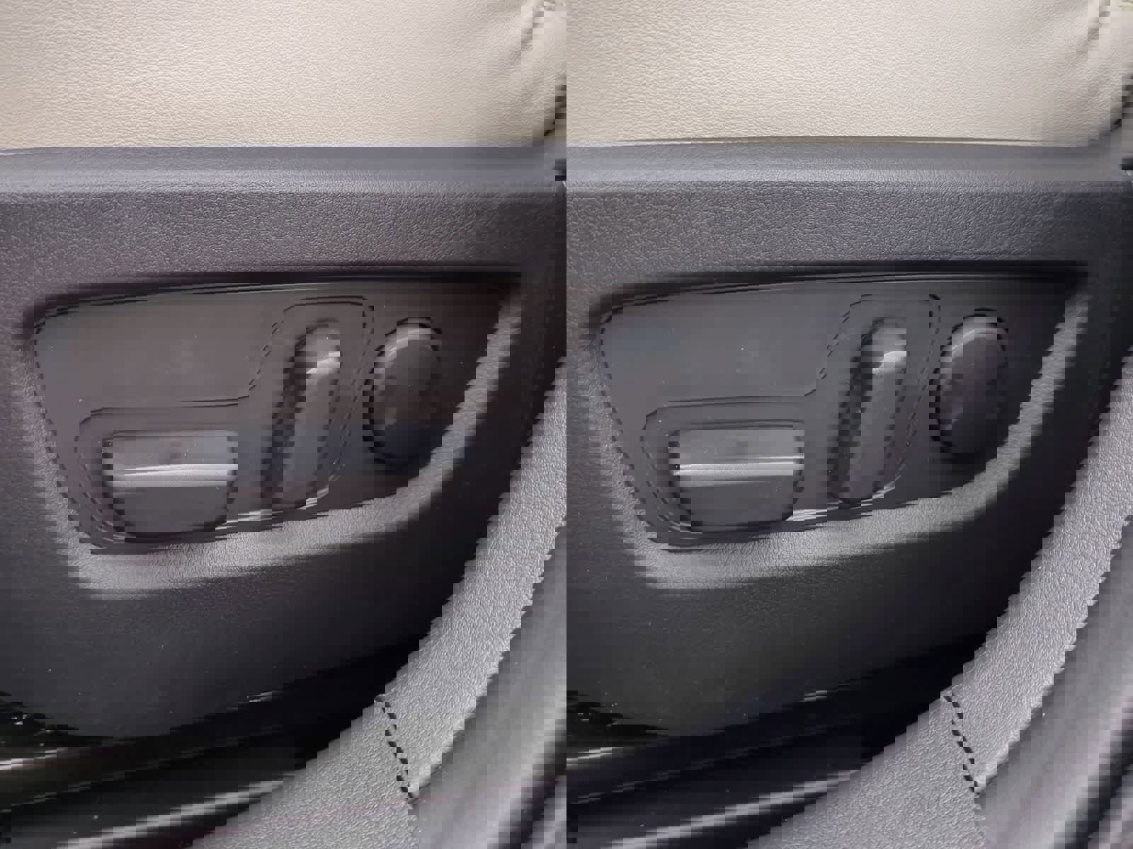 New 2026 MAZDA CX-30 2.5 Turbo w/ Premium Plus Pkg image 16