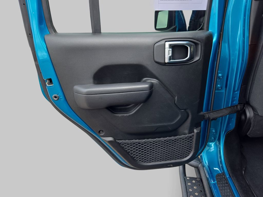 Used 2024 Jeep Wrangler Unlimited AWD/4WD image 17