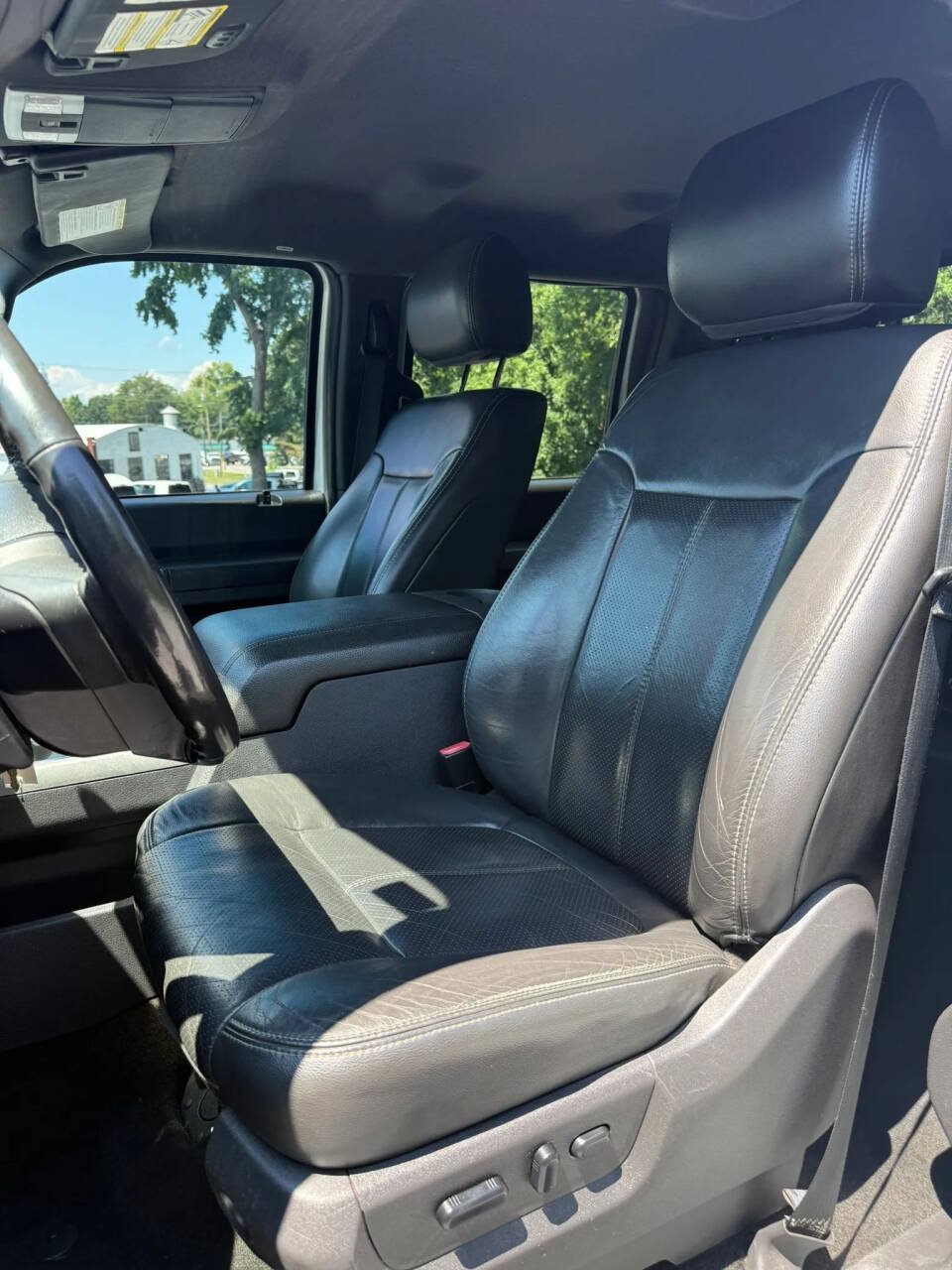 Used 2012 Ford F350 Lariat w/ Lariat Interior Pkg AWD/4WD image 13