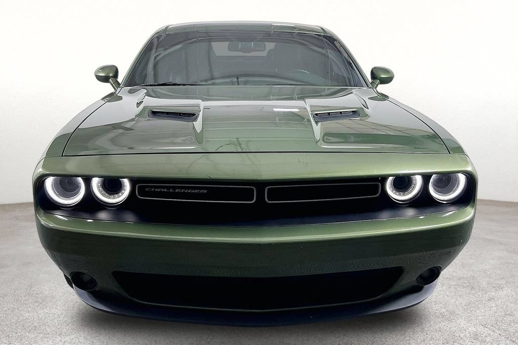 Used 2018 Dodge Challenger SXT Plus RWD image 5