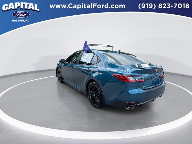 Used 2025 Toyota Camry SE w/ Convenience Package FWD image 6