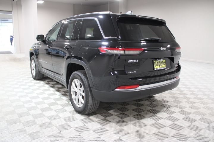 Used 2023 Jeep Grand Cherokee Limited AWD/4WD image 8