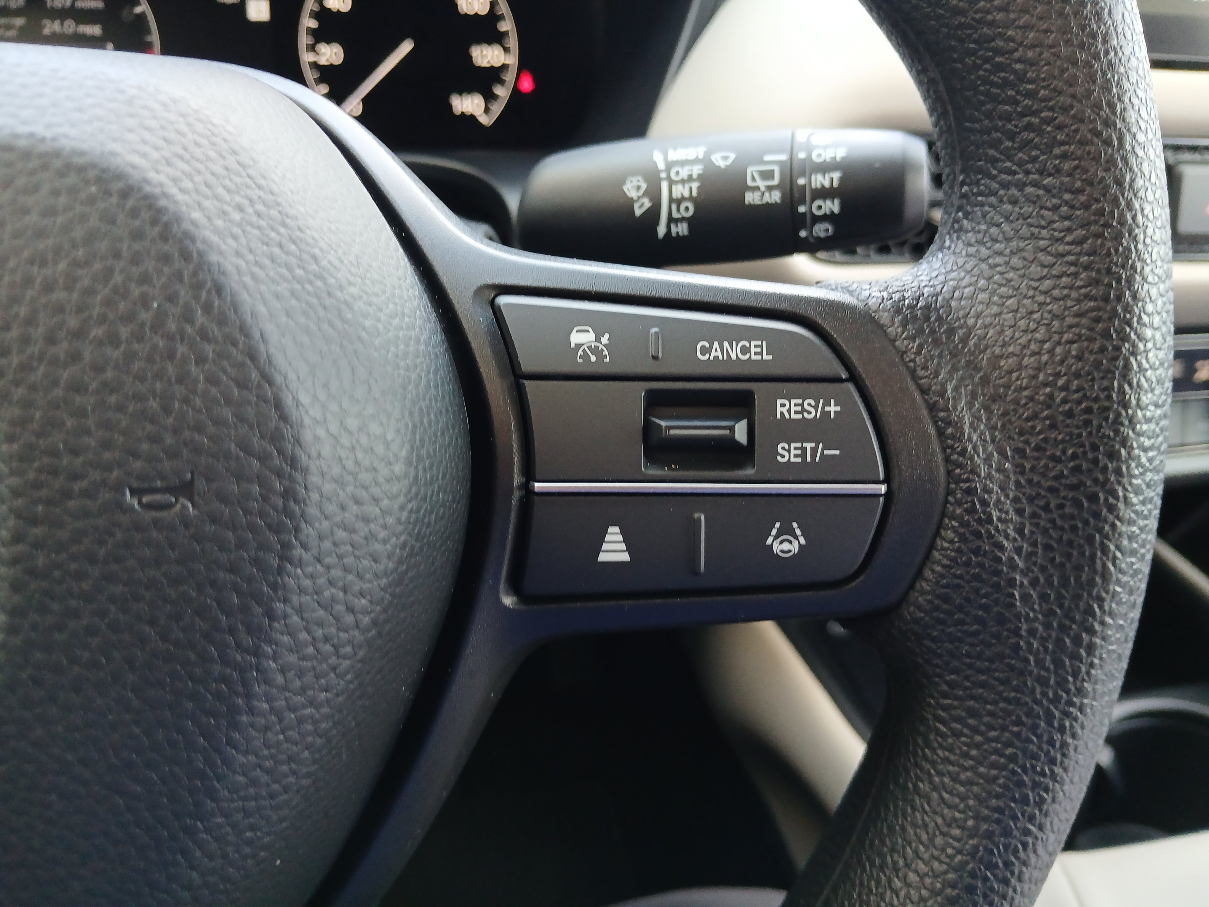Used 2026 Honda HR-V LX image 12