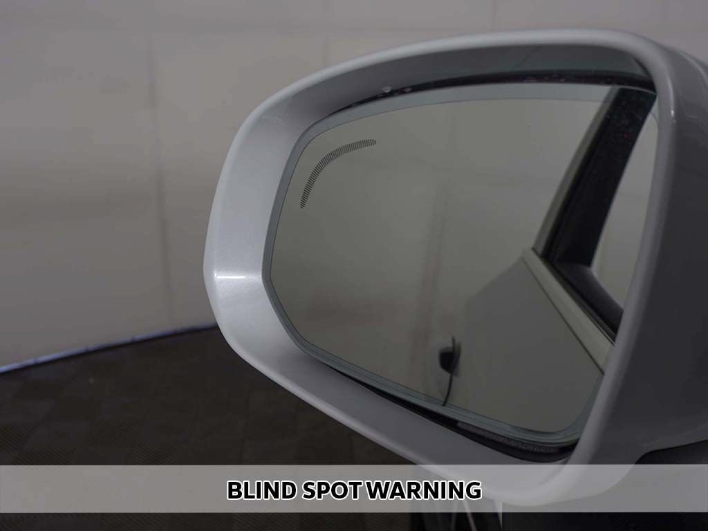 Used 2025 Volvo XC90 B5 Plus AWD/4WD image 7