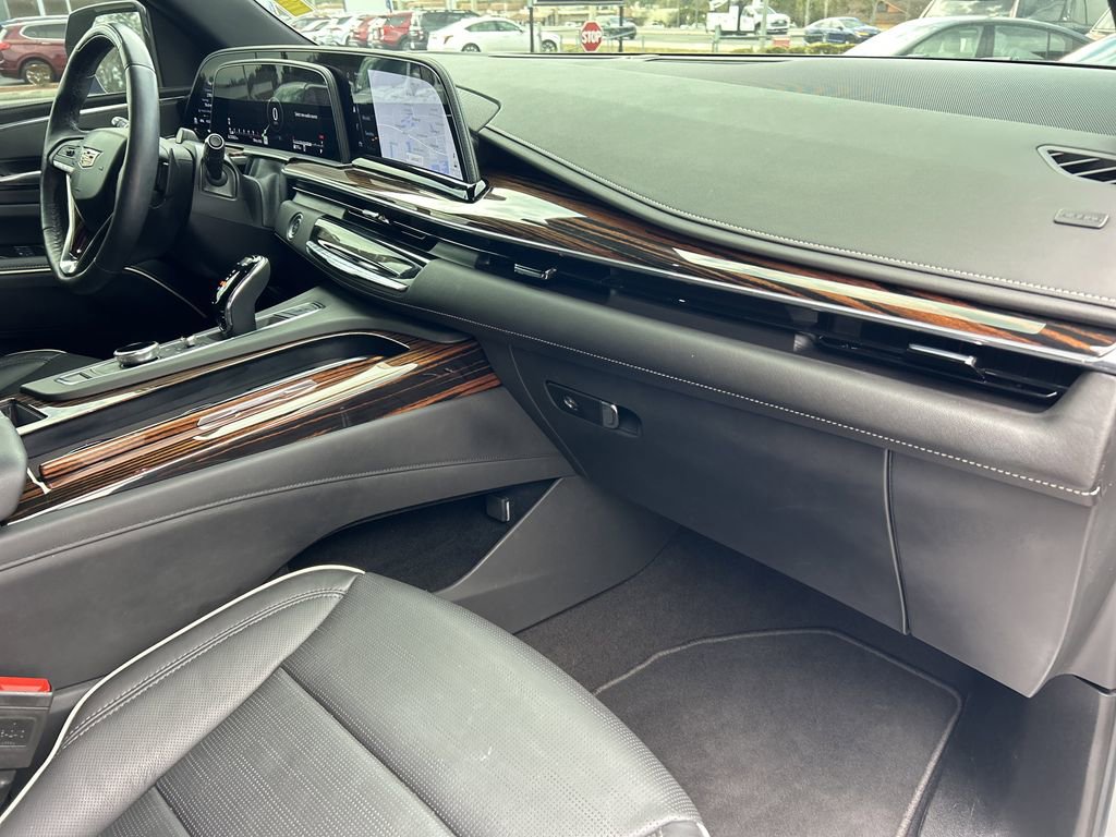 Certified 2024 Cadillac Escalade Premium Luxury image 12