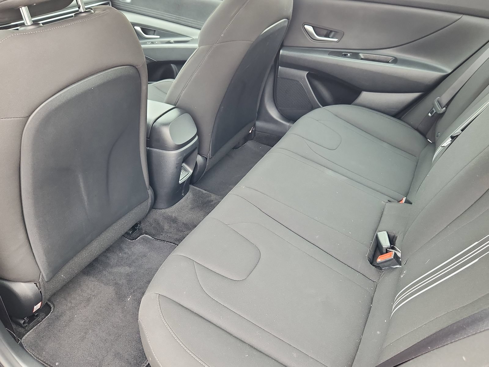 Used 2025 Hyundai Elantra Hybrid FWD image 10