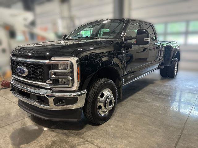 Certified 2023 Ford F350 Lariat w/ Lariat Ultimate Package AWD/4WD image 4