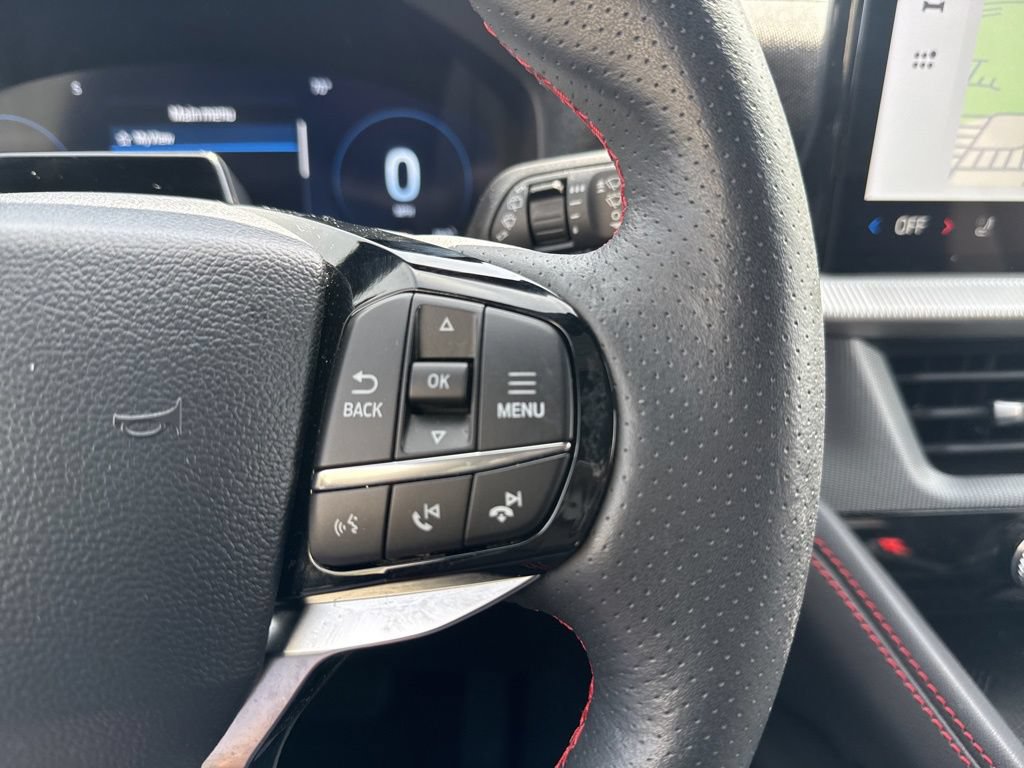 Used 2025 Ford Explorer ST-Line w/ ST-Line Street Pack AWD/4WD image 16