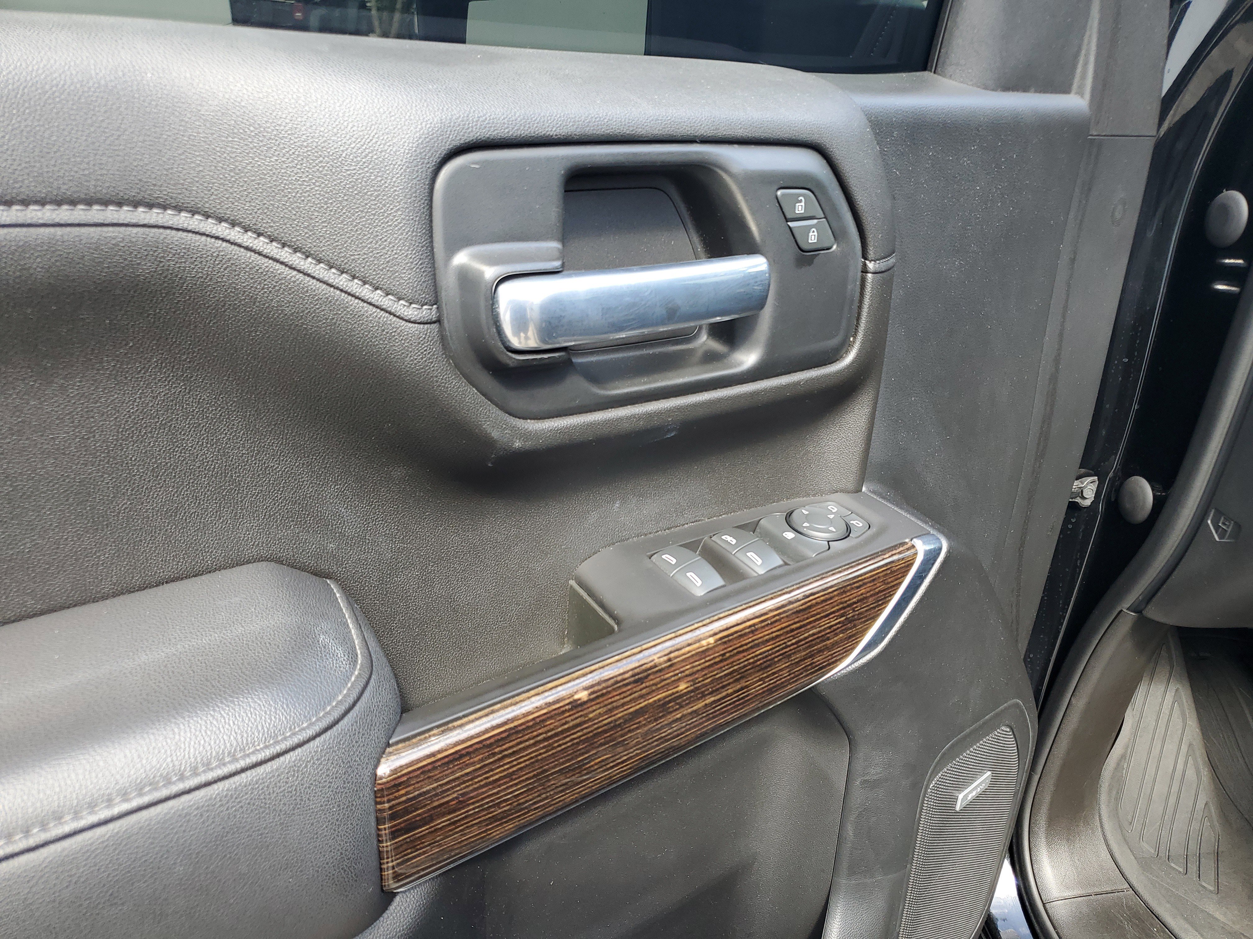 Used 2021 GMC Sierra 1500 Elevation w/ Preferred Package image 19