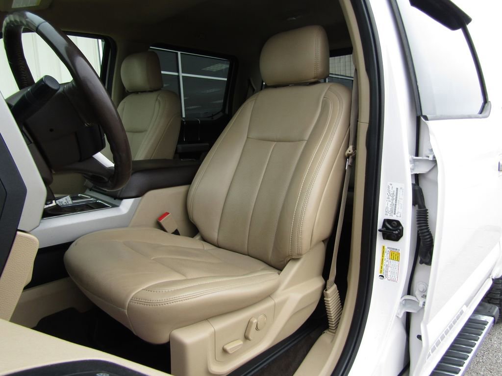 Used 2019 Ford F150 Lariat image 22