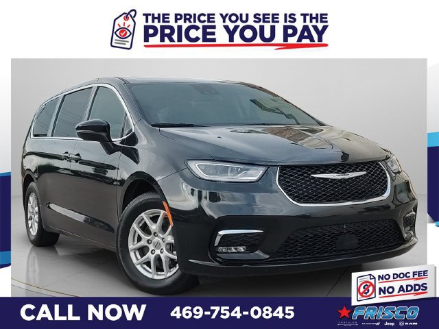 Used 2023 Chrysler Pacifica Touring-L FWD image 1