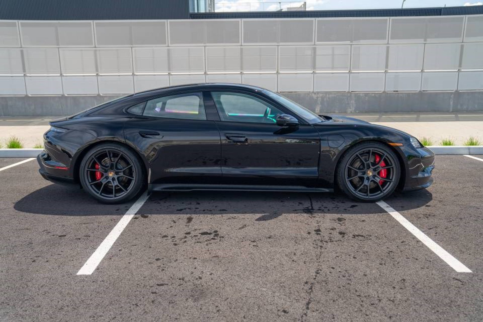 New 2026 Porsche Taycan GTS AWD/4WD image 8