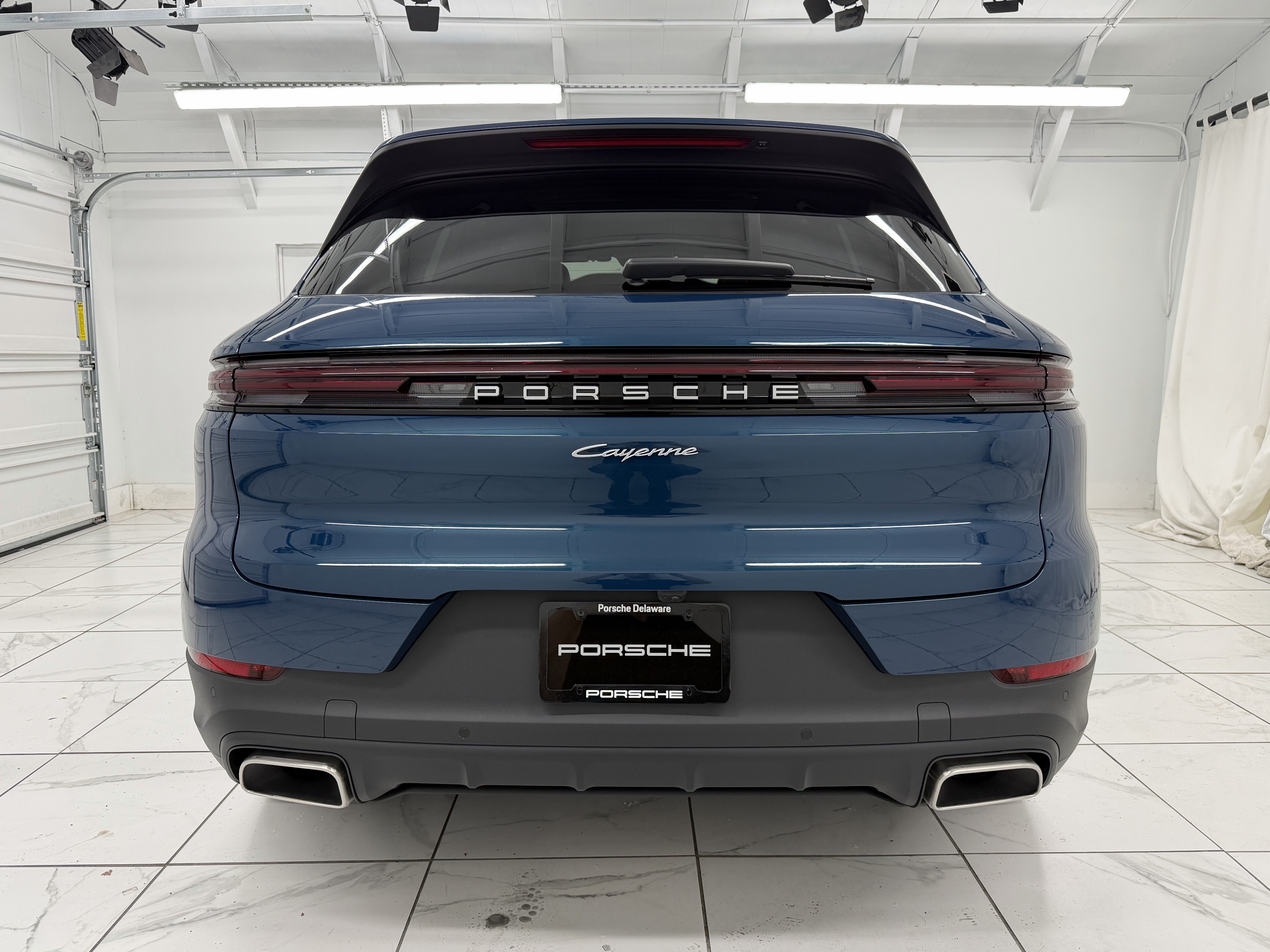 New 2026 Porsche Cayenne E-Hybrid AWD/4WD image 13