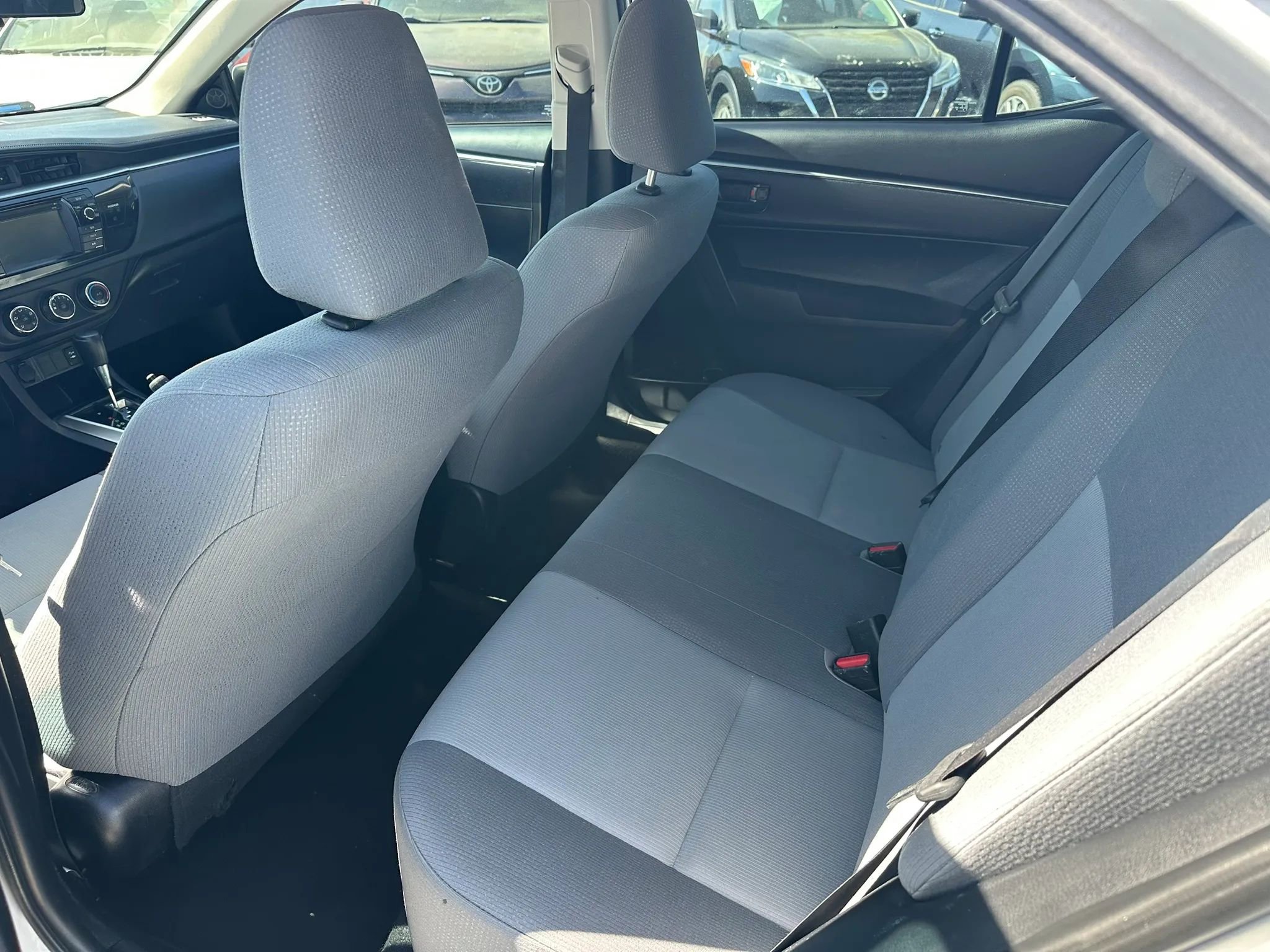 Used 2016 Toyota Corolla L image 18