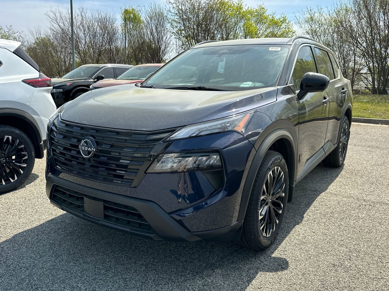 New 2026 Nissan Rogue SV FWD image 1