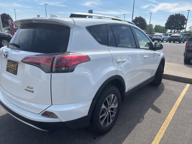 Used 2016 Toyota RAV4 XLE AWD/4WD image 3