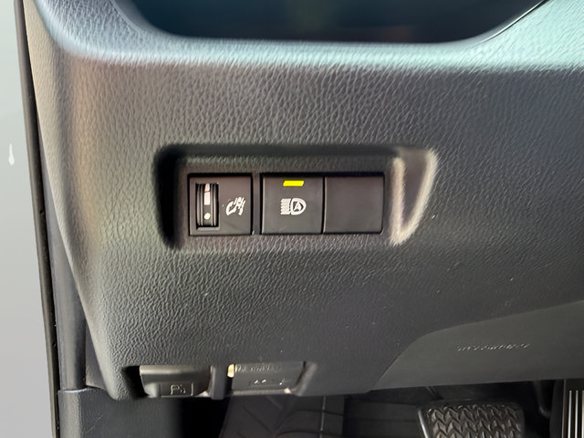 Used 2019 Toyota RAV4 XLE AWD/4WD image 15