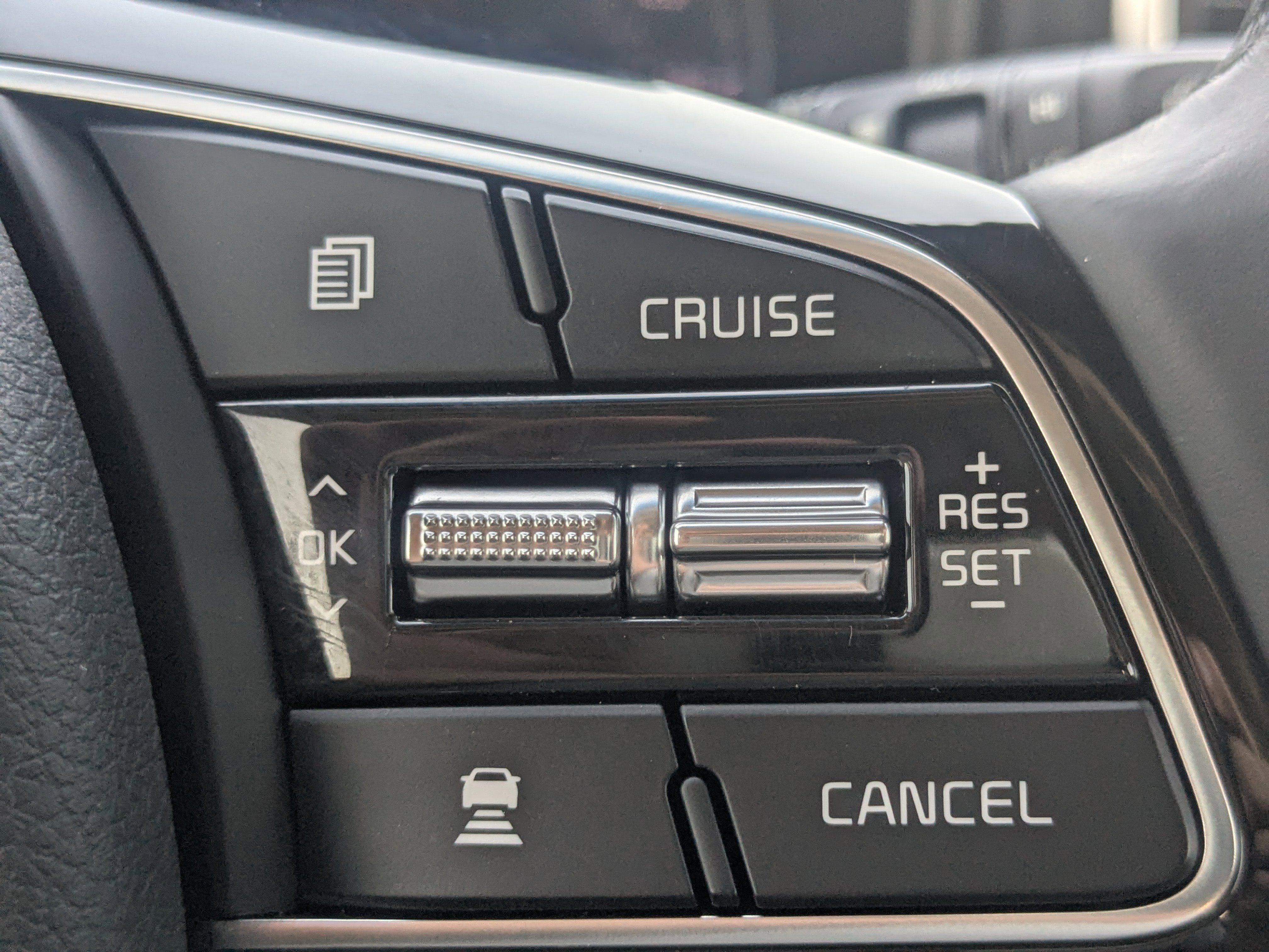 Certified 2020 Kia Sportage EX w/ EX Technology Package FWD image 36