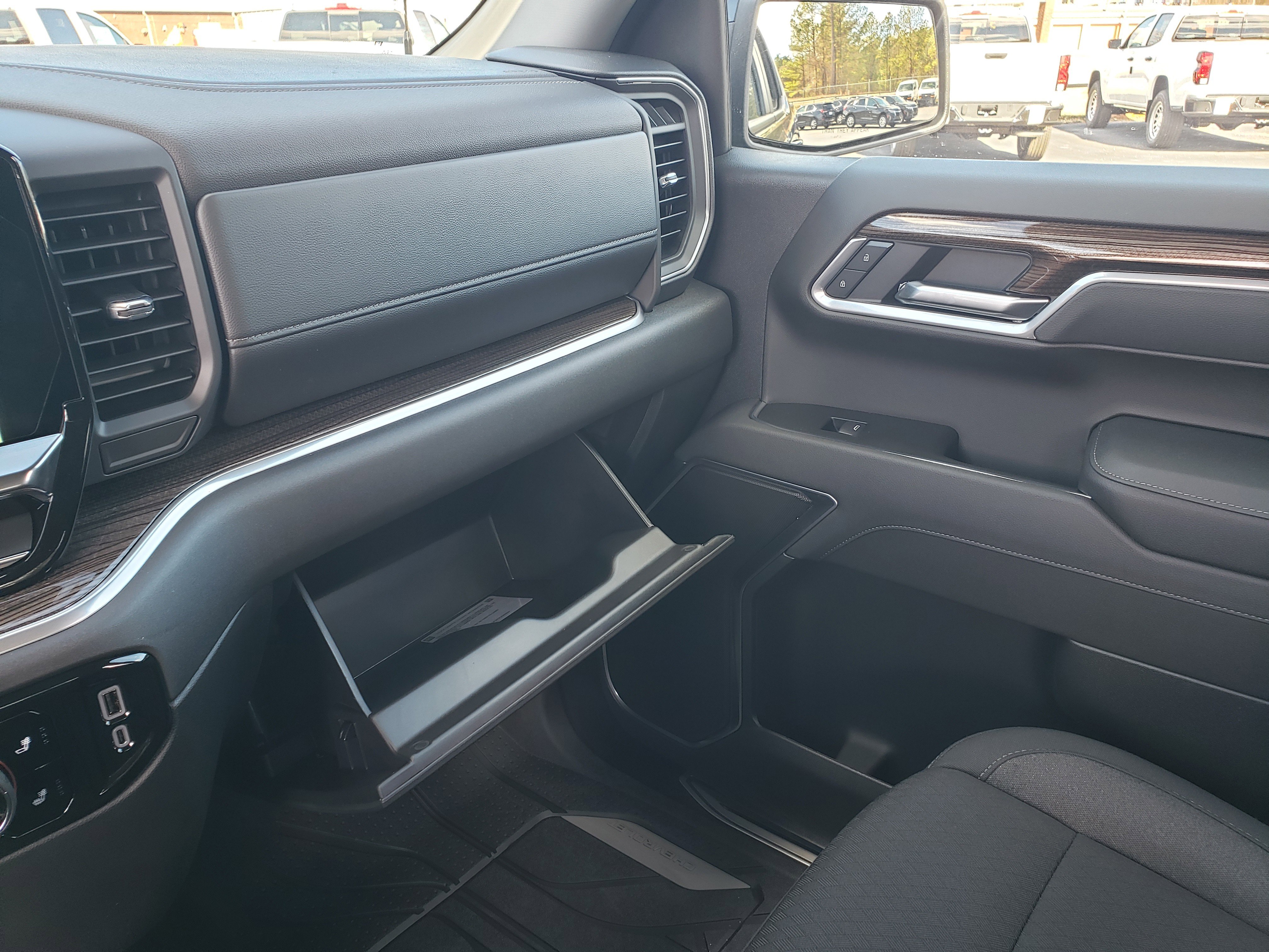 New 2026 Chevrolet Silverado 1500 RST w/ RST Select Package image 22