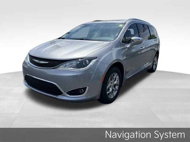 Used 2018 Chrysler Pacifica Limited FWD image 3
