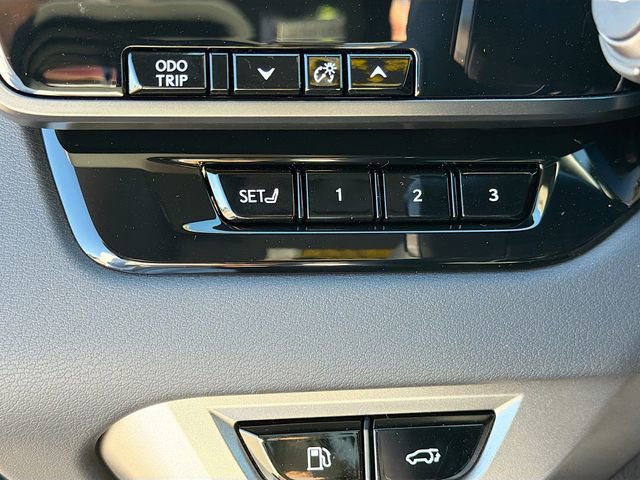 New 2026 Lexus RX 450h AWD image 38