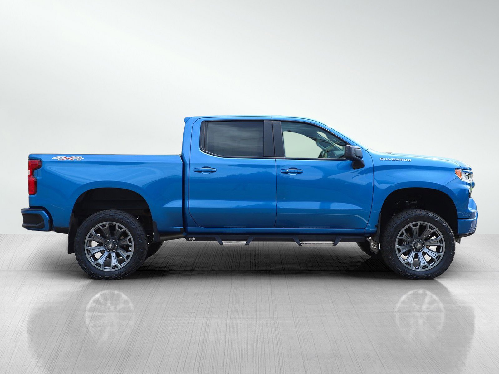 Used 2023 Chevrolet Silverado 1500 RST w/ Convenience Package II AWD/4WD image 6