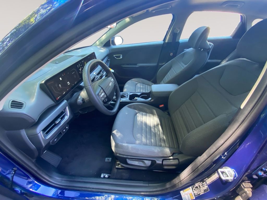 Used 2025 Kia K4 EX FWD image 4