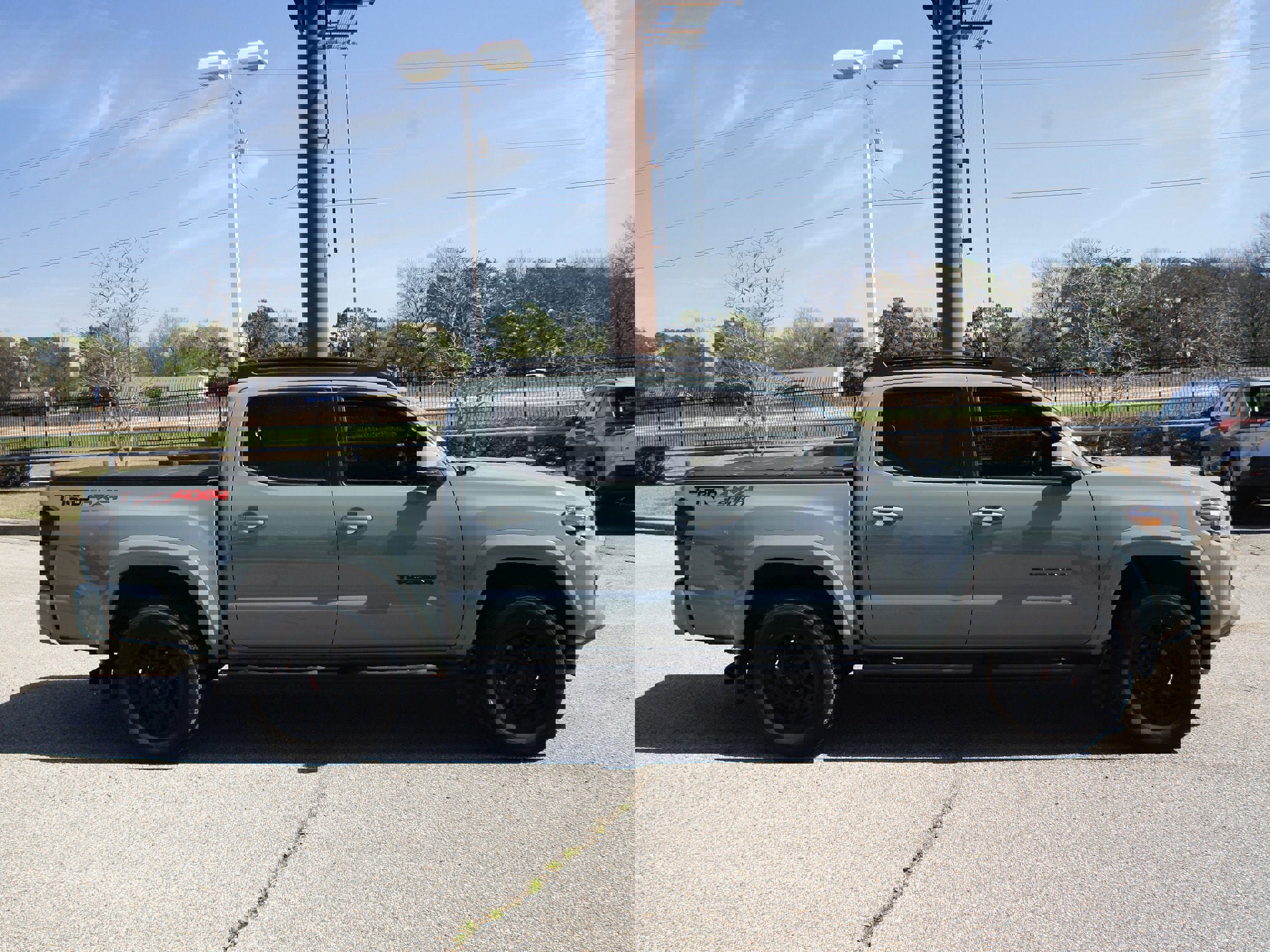 Used 2023 Toyota Tacoma TRD Sport w/ TRD Premium Sport Package image 22