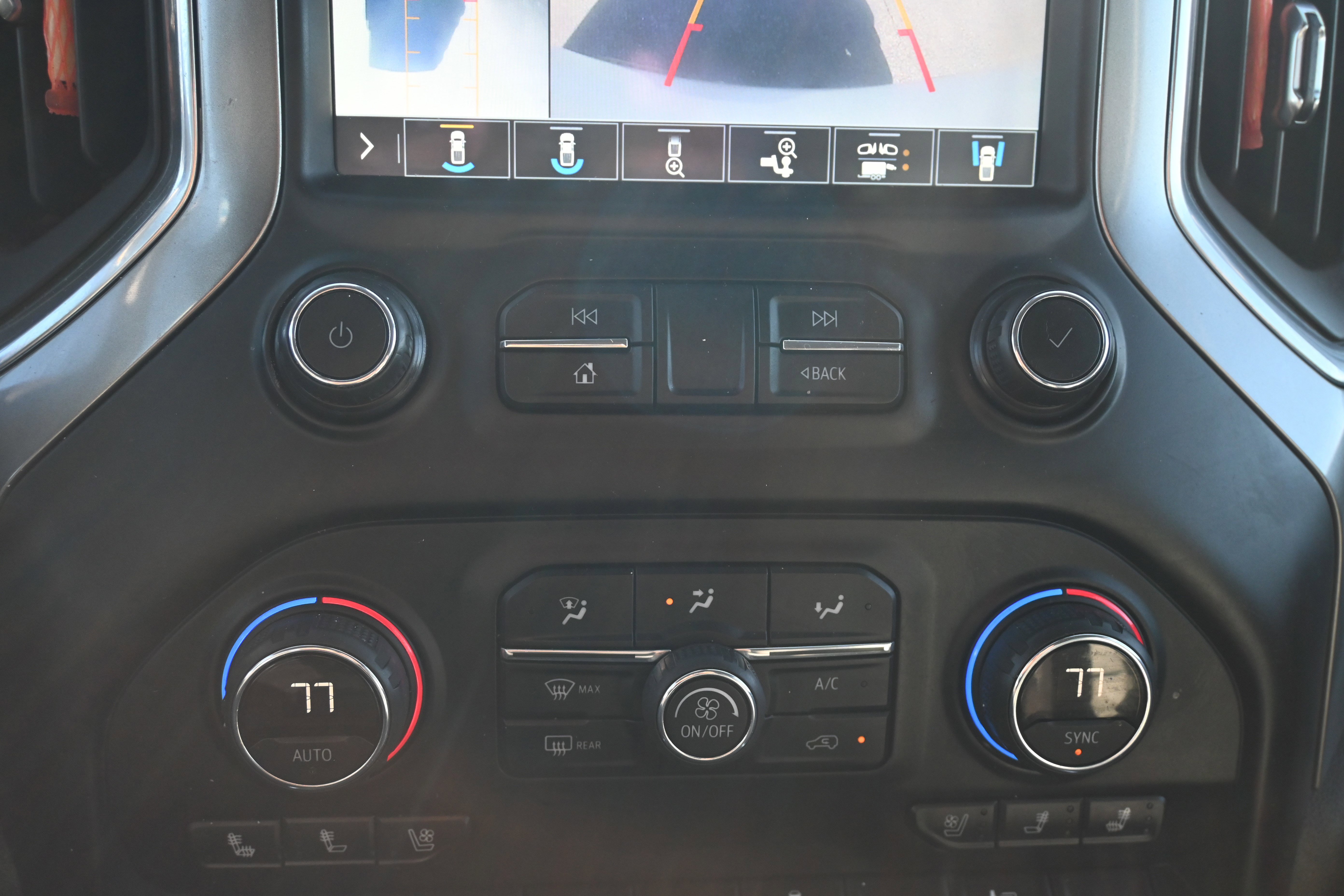 Used 2019 Chevrolet Silverado 1500 LTZ w/ LTZ Convenience Package image 27