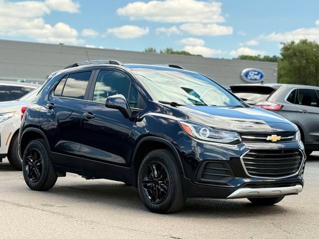 Used 2022 Chevrolet Trax LT AWD/4WD image 26