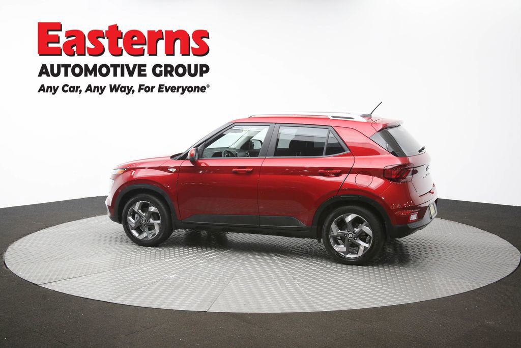Used 2024 Hyundai Venue Limited FWD image 61