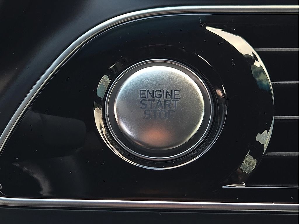 Used 2022 Genesis G70 3.3T w/ Sport Prestige Package image 16