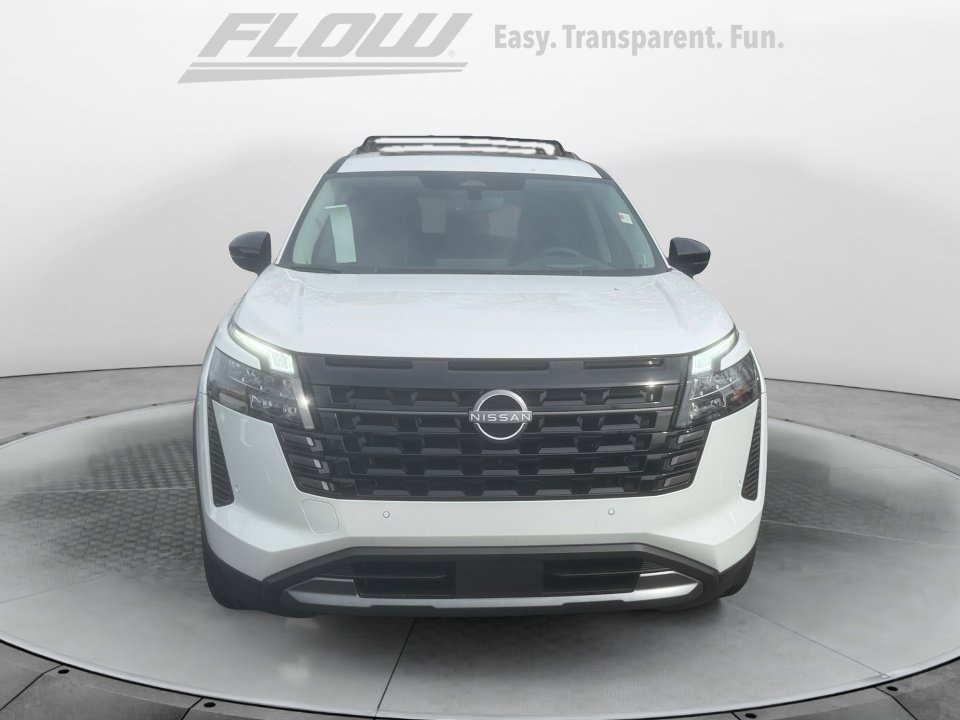 New 2026 Nissan Pathfinder Platinum image 2