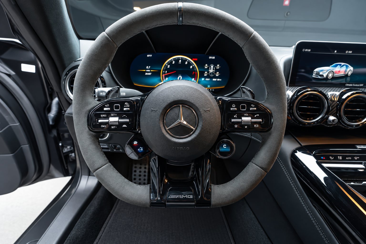 Used 2021 Mercedes-Benz AMG GT Coupe w/ GT Stealth Edition image 31