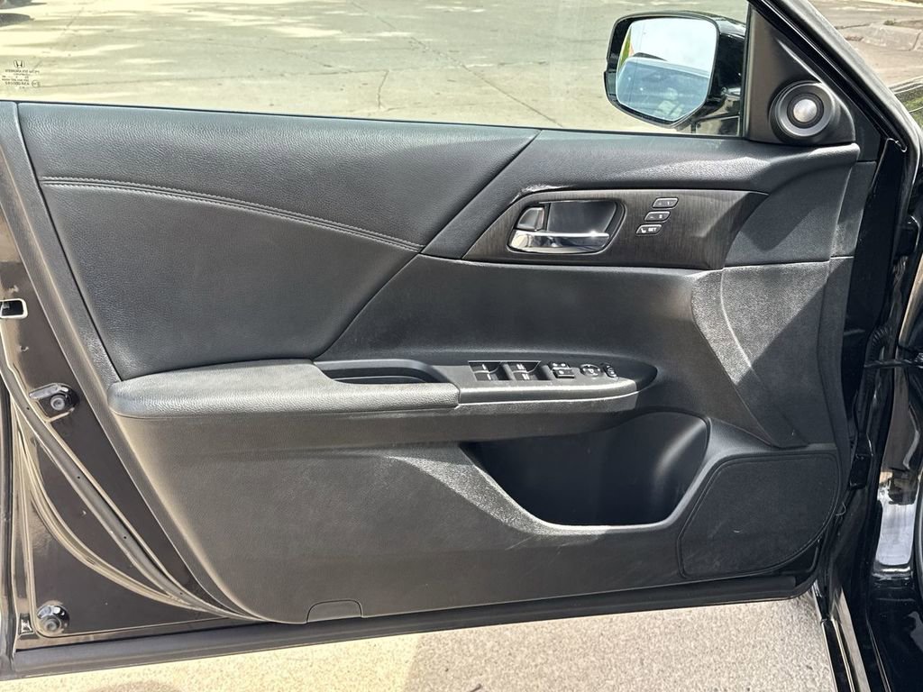 Used 2013 Honda Accord EX-L image 25