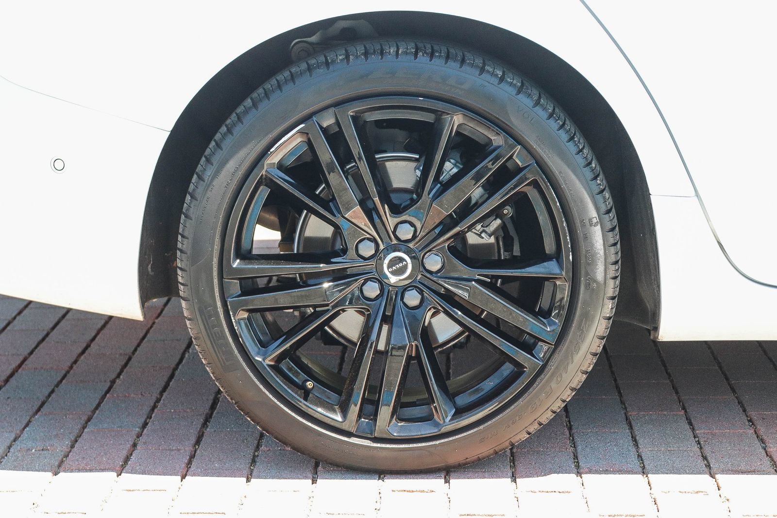 Used 2024 Volvo S60 B5 Plus w/ Climate Package AWD/4WD image 10