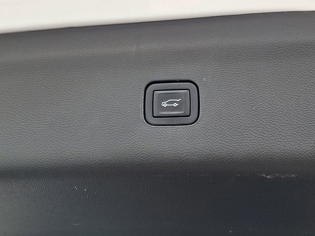 Certified 2022 Buick Enclave Essence w/ Experience Buick Package image 31