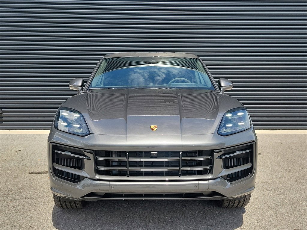 New 2025 Porsche Cayenne E-Hybrid Coupe image 10