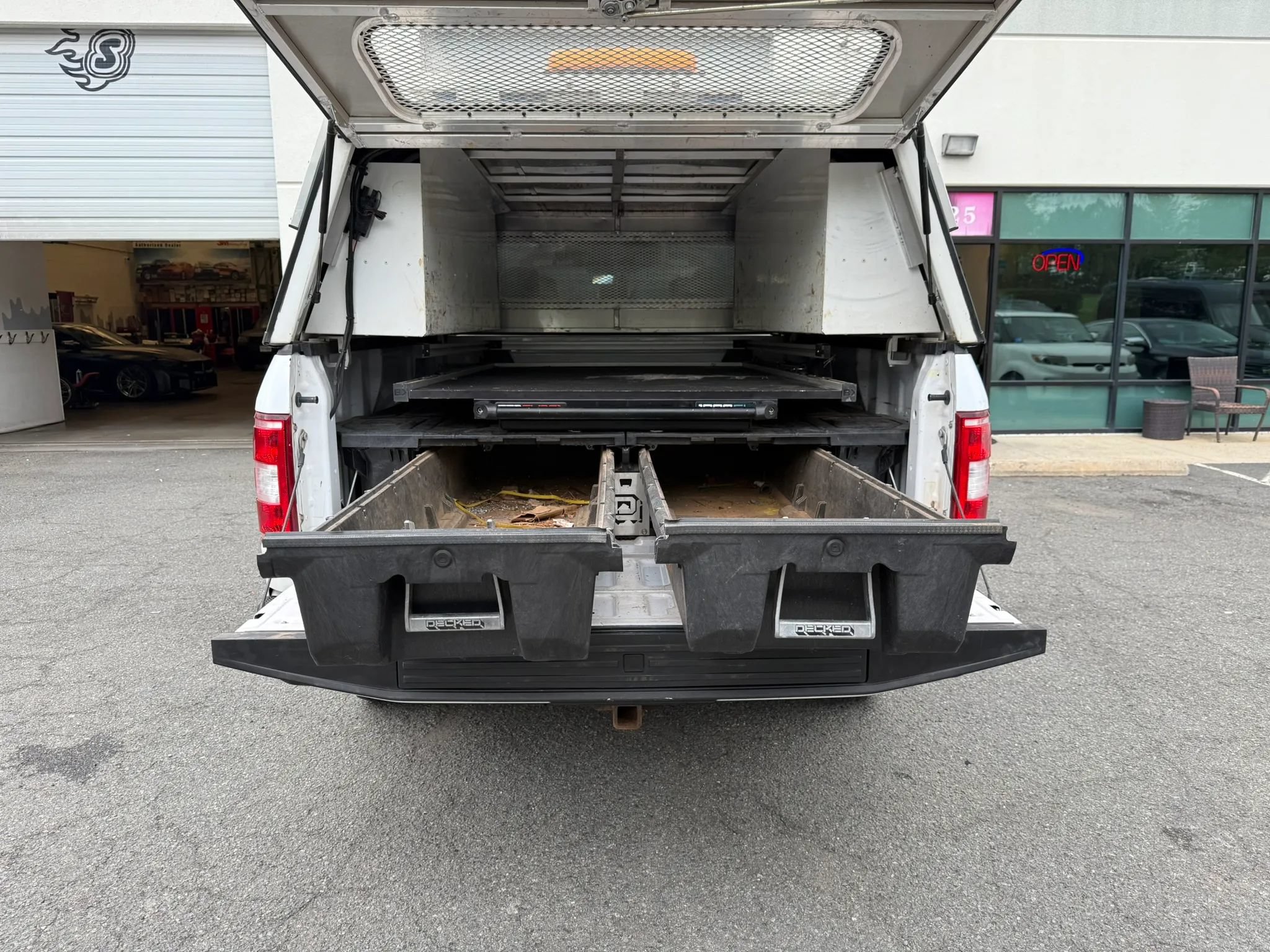 Used 2018 Ford F150 XL w/ Equipment Group 101A Mid AWD/4WD image 15