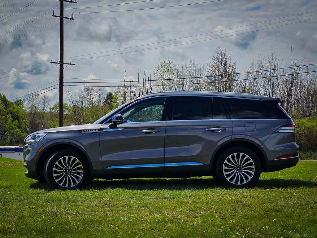 Used 2022 Lincoln Aviator Reserve w/ Equipment Group 201A AWD/4WD image 6