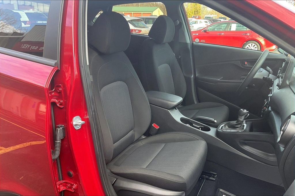 Used 2023 Hyundai Kona SEL w/ Cargo Package image 7