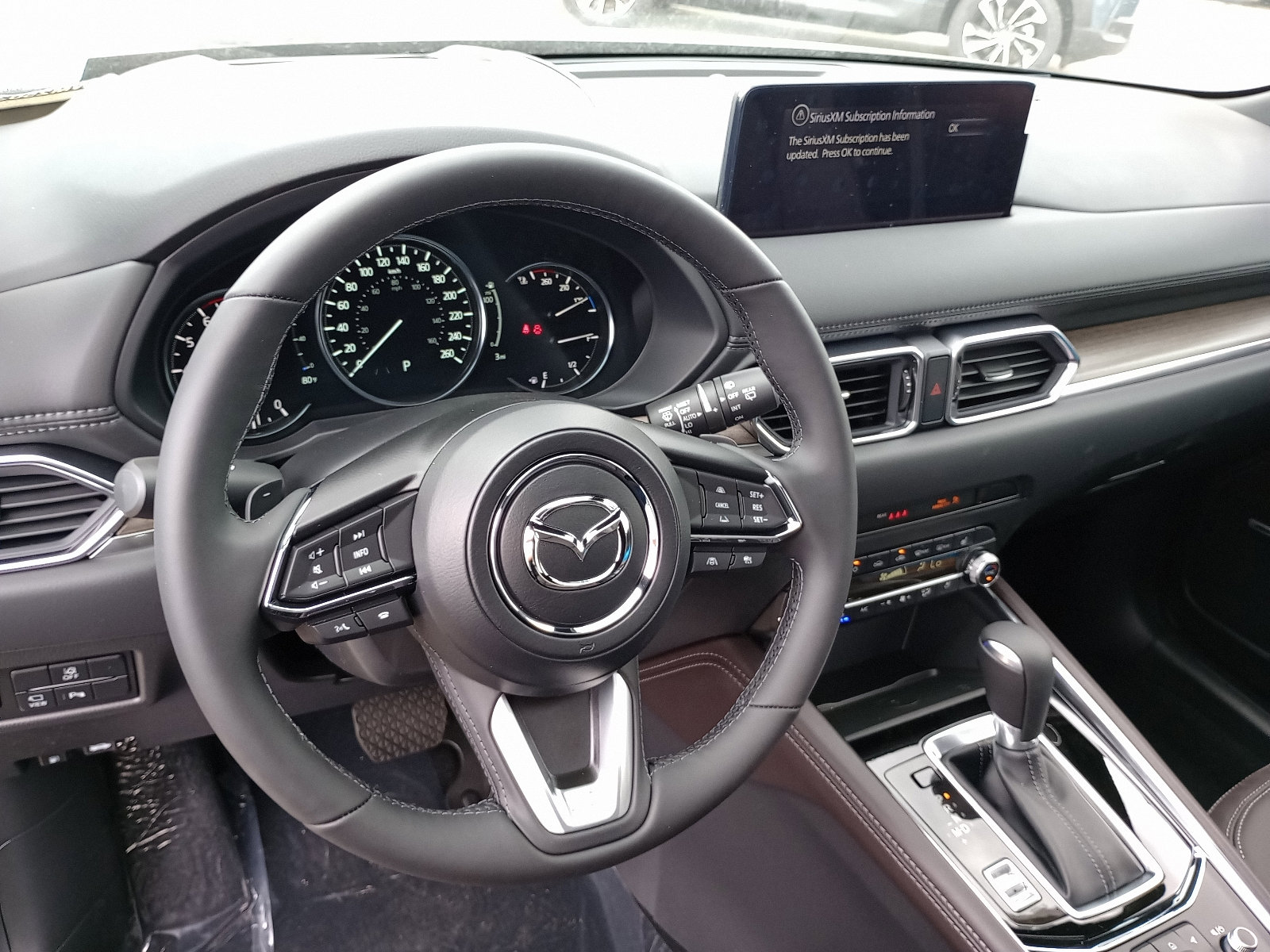 New 2025 MAZDA CX-5 Signature image 9