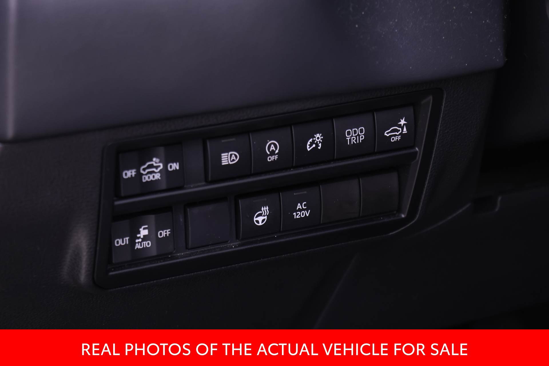 Certified 2022 Toyota Tundra Platinum w/ Advanced Package AWD/4WD image 15