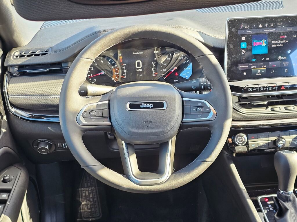 New 2026 Jeep Compass Latitude image 15