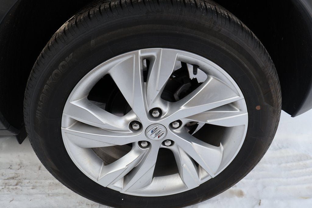Used 2025 Buick Encore GX Preferred AWD/4WD image 17