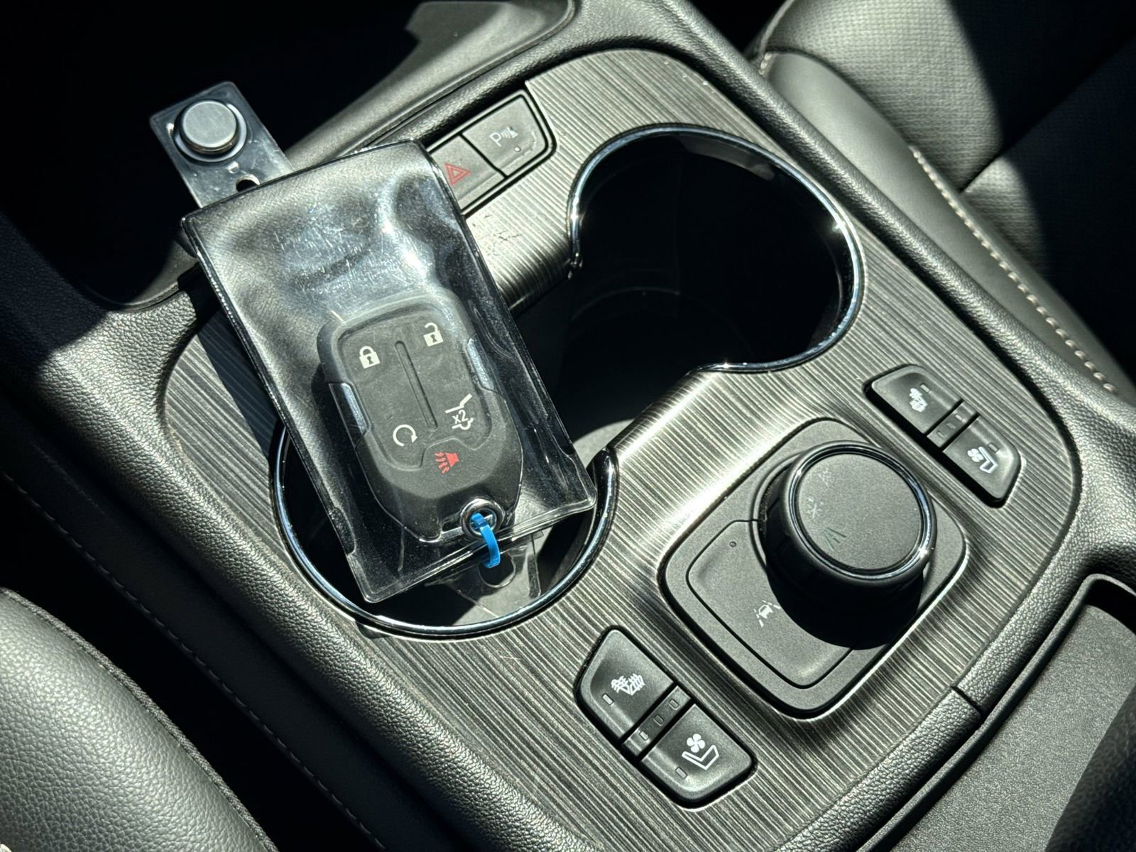 Used 2023 GMC Acadia SLT w/ Elevation Edition FWD image 36
