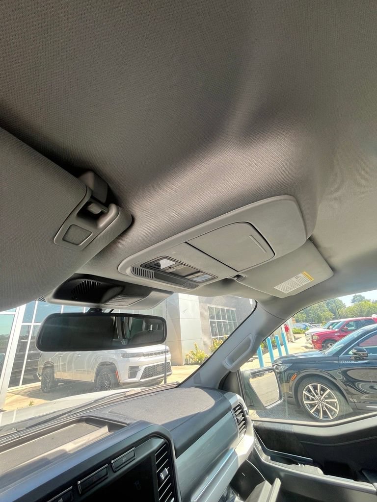 Used 2023 Ford F150 Lightning XLT AWD/4WD image 4