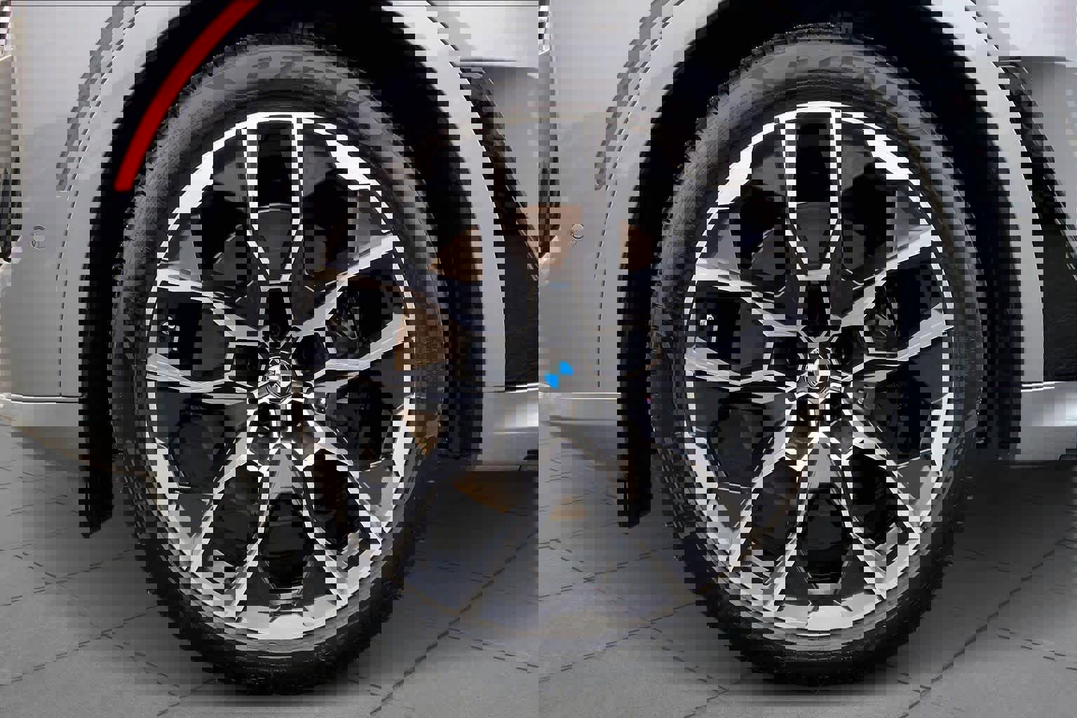 Certified 2025 BMW X7 M60i image 10