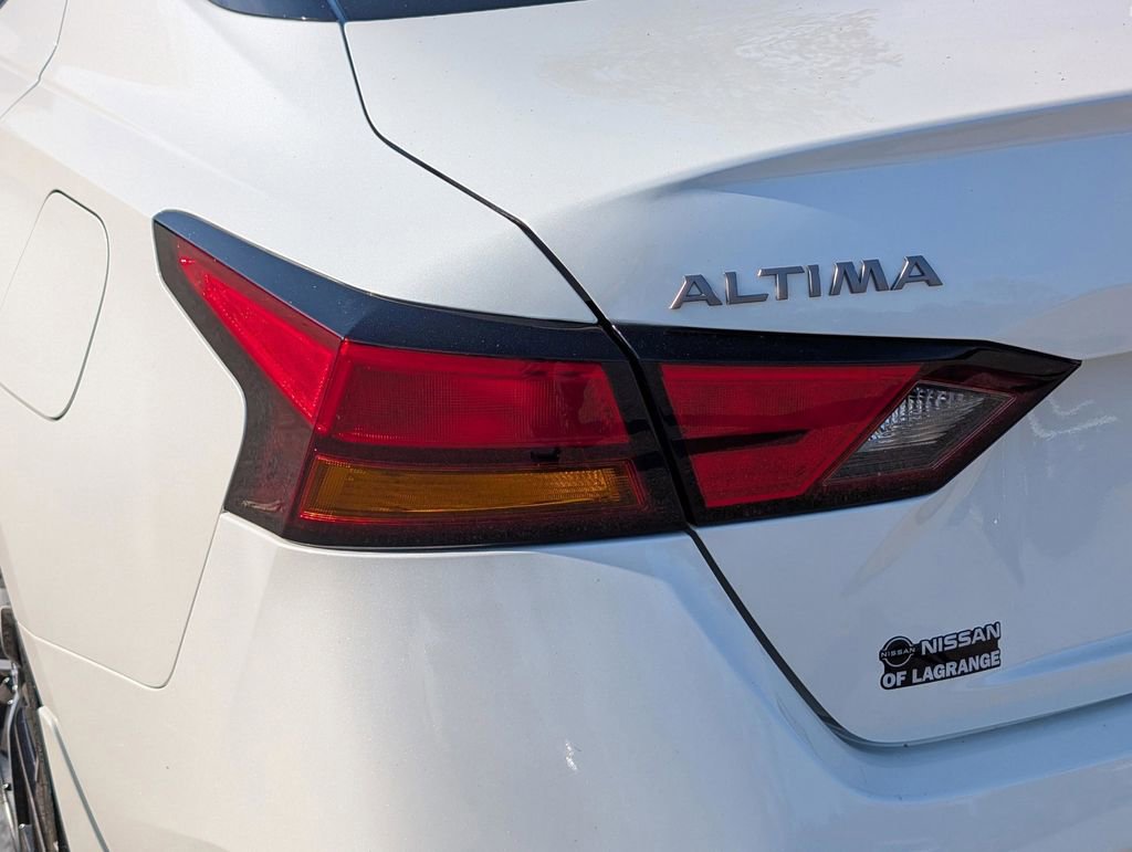 New 2025 Nissan Altima 2.5 SR w/ SR Premium Package image 13