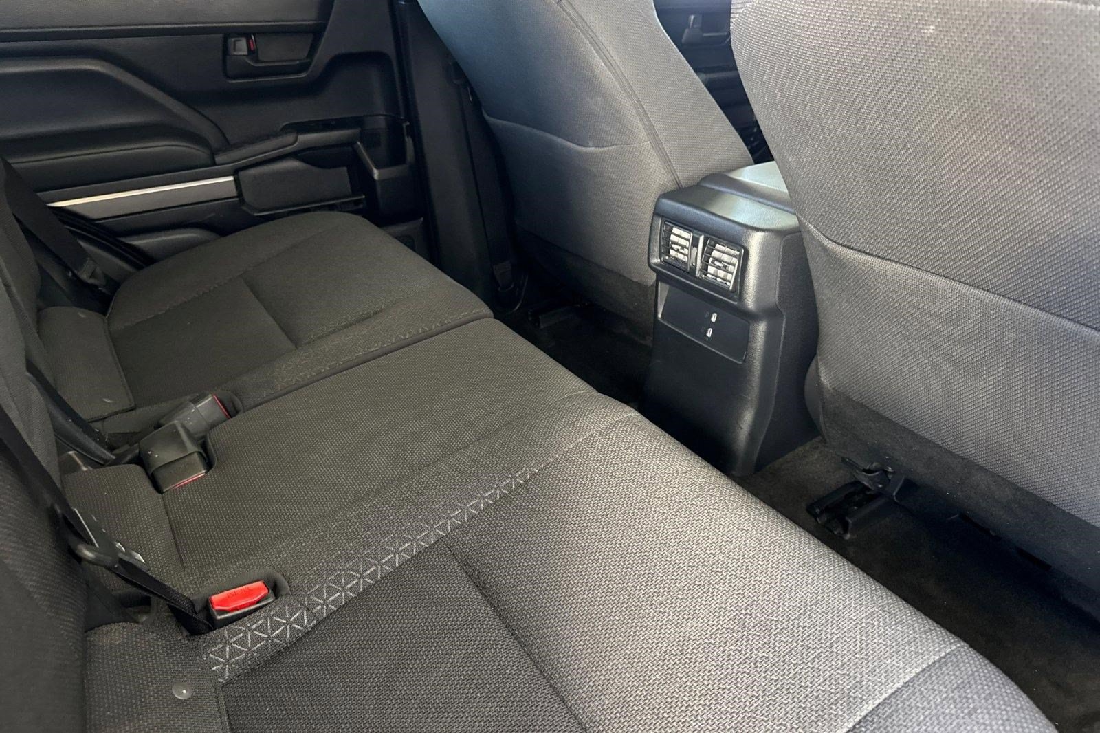 Certified 2025 Toyota 4Runner SR5 AWD/4WD image 14